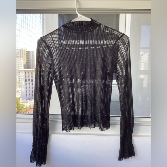 Forever 21 - Black Top - Translucent - Size M - Picture 1 of 4